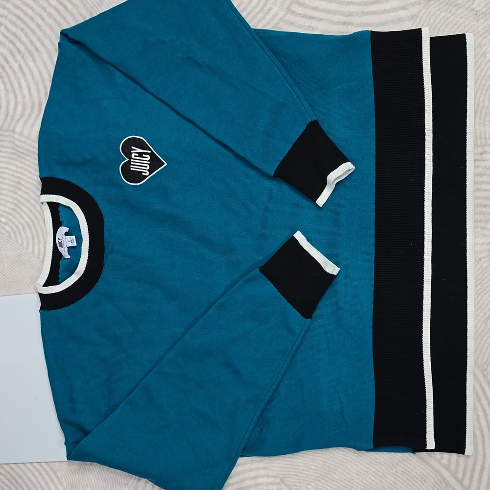 Juicy by Juicy Couture Teal Heart Logo Crew Neck Sweater - Large - Picture 4 of 10